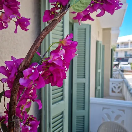 Golden Center עיר רודוס