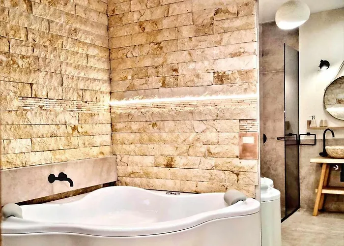 Apartahotel Golden Center 4*