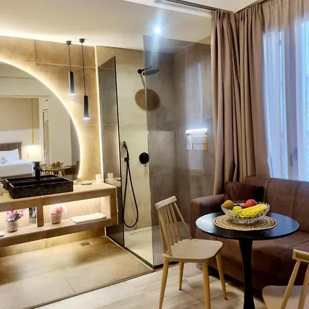 Ξενοδοχείο με διαμερίσματα Golden Center