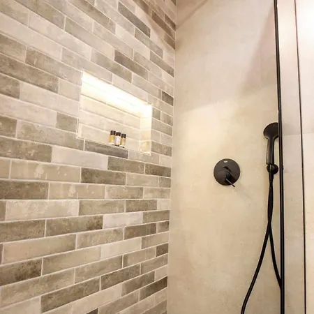 公寓式酒店 Golden Center