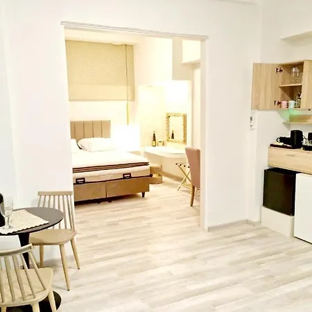 公寓式酒店 Golden Center 4*