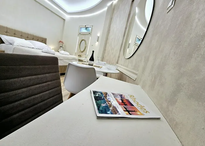 Aparthotel Golden Center 4*