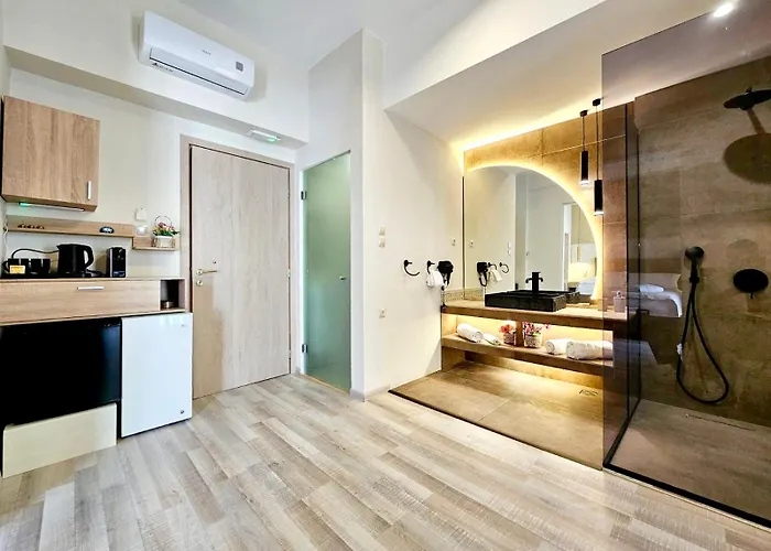 Golden Center 4*