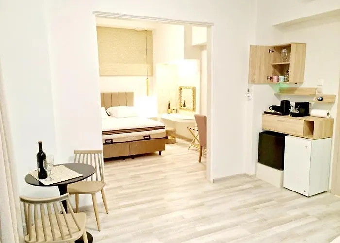 Aparthotel Golden Center 4*